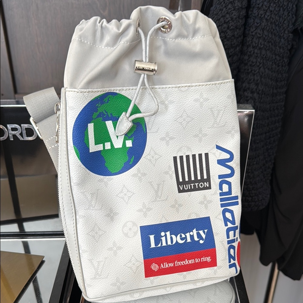 Louis Vuitton White and Gray Men's Bag